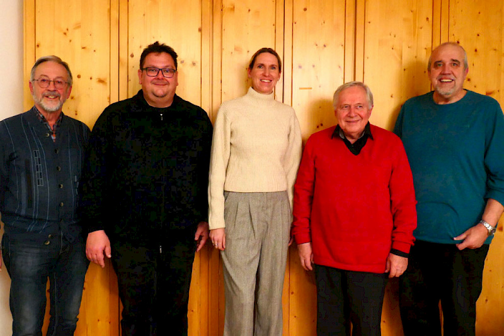 Bild zeigt den Vorstand des Vereins.